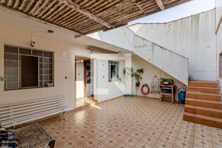 Casa à venda com 180m², 3 quartos e 2 vagasQuintal