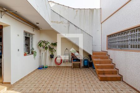 Casa à venda com 180m², 3 quartos e 2 vagasQuintal