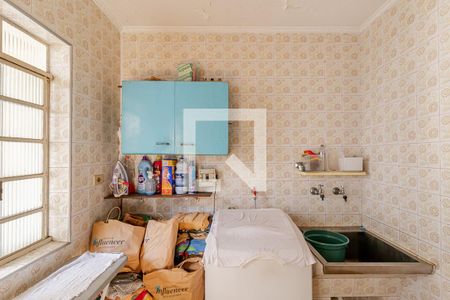 Casa à venda com 180m², 3 quartos e 2 vagasÁrea de Serviço