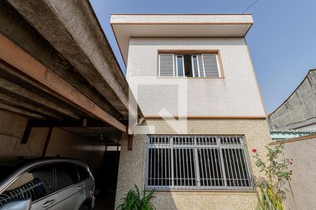 Casa à venda com 180m², 3 quartos e 2 vagasFachada