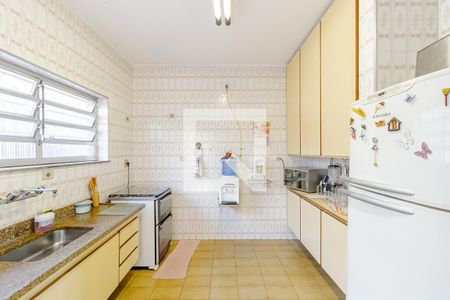 Casa à venda com 180m², 3 quartos e 2 vagasCozinha