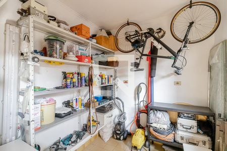 Casa à venda com 180m², 3 quartos e 2 vagasQuarto de Serviço