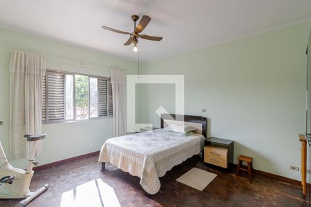 Casa à venda com 180m², 3 quartos e 2 vagasSuíte 1