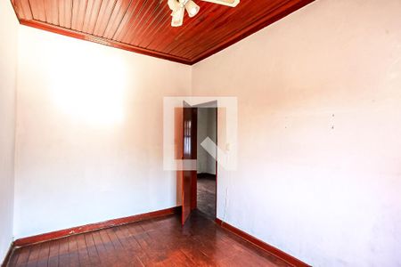 Casa à venda com 400m², 3 quartos e 5 vagas Casa à venda com 400m², 3 quartos e 5 vagasQuarto 2