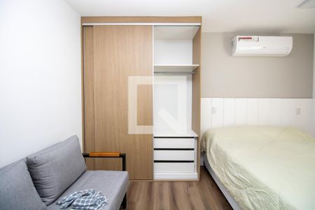Quarto- guarda-roupa de kitnet/studio à venda com 1 quarto, 34m² em Indianópolis, São Paulo