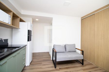 Sala- sofá de kitnet/studio à venda com 1 quarto, 34m² em Indianópolis, São Paulo