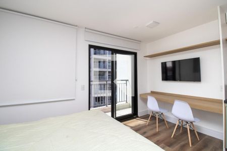 Sala - mesa e cadeiras; TV de kitnet/studio à venda com 1 quarto, 34m² em Indianópolis, São Paulo