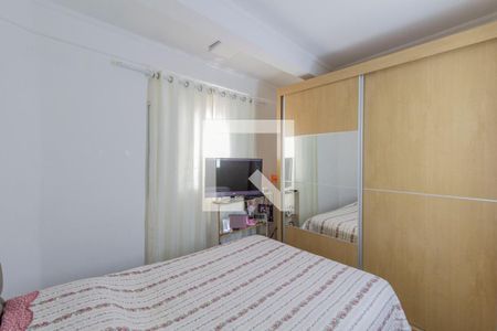 Casa à venda com 70m², 3 quartos e 2 vagas Casa à venda com 70m², 3 quartos e 2 vagasQuarto