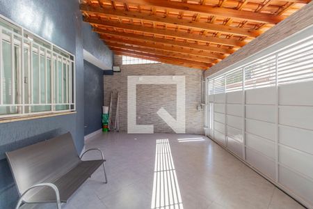 Casa à venda com 70m², 3 quartos e 2 vagas Casa à venda com 70m², 3 quartos e 2 vagasGaragem