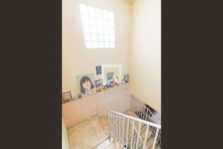 Casa à venda com 290m², 7 quartos e 3 vagasEscadas Quartos