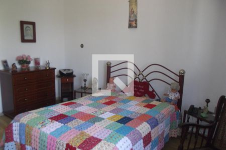 Casa à venda com 254m², 4 quartos e 2 vagasQuarto 2