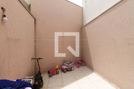 Casa à venda com 120m², 3 quartos e 2 vagasÁrea de Serviço