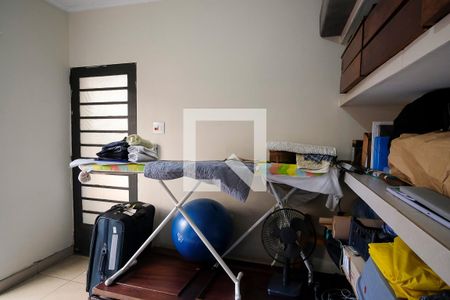 Casa à venda com 300m², 3 quartos e 3 vagasQuarto Área de Serviço