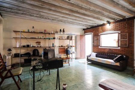 Casa à venda com 300m², 3 quartos e 3 vagasEdícula