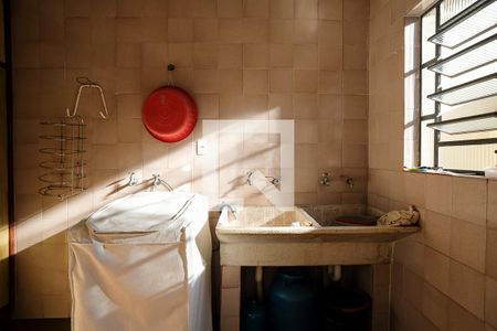 Casa à venda com 300m², 3 quartos e 3 vagasÁrea de Serviço