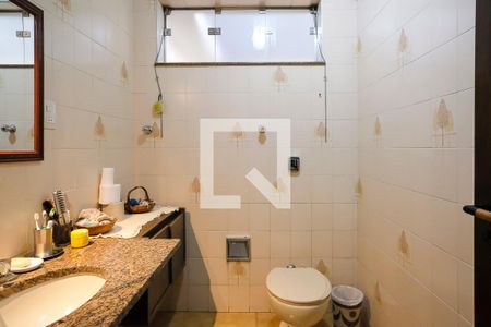 Casa à venda com 300m², 3 quartos e 3 vagasLavabo