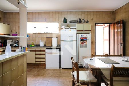 Casa à venda com 300m², 3 quartos e 3 vagasCozinha