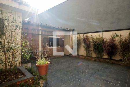 Casa à venda com 300m², 3 quartos e 3 vagasQuintal