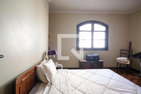 Casa à venda com 300m², 3 quartos e 3 vagasSuíte