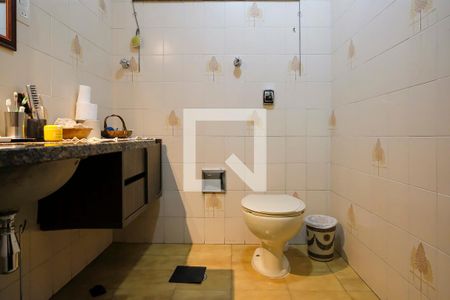 Casa à venda com 300m², 3 quartos e 3 vagasLavabo