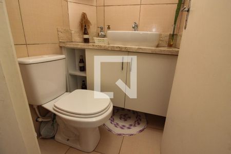 Casa de condomínio à venda com 137m², 3 quartos e 2 vagasLavabo