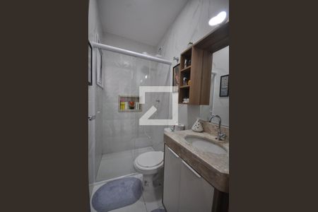 Banheiro de apartamento à venda com 2 quartos, 53m² em Vila Nivi, São Paulo