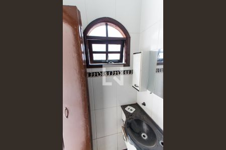 Casa à venda com 280m², 3 quartos e 3 vagasBanheiro de Serviço