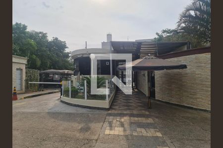 Fachada do prédio  de apartamento para alugar com 2 quartos, 42m² em Água Chata, Guarulhos