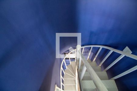 Apartamento à venda com 150m², 2 quartos e 2 vagasEscada