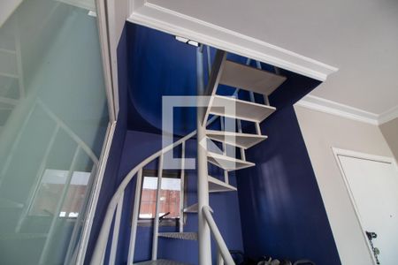 Apartamento à venda com 150m², 2 quartos e 2 vagasEscada