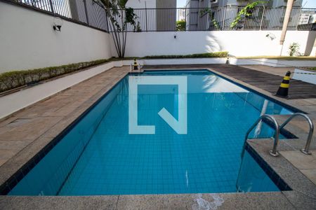 Apartamento à venda com 150m², 2 quartos e 2 vagasÁrea comum - Piscina