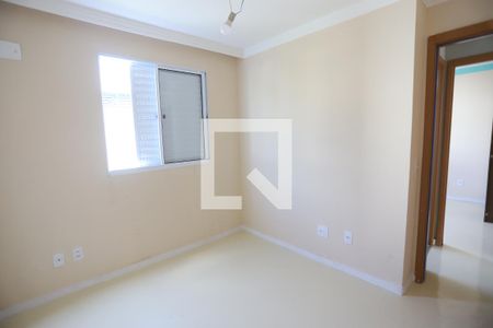 Quarto 2 de apartamento para alugar com 2 quartos, 47m² em Parque Santa Rosa, Suzano
