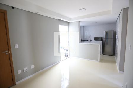 Sala de apartamento para alugar com 2 quartos, 47m² em Parque Santa Rosa, Suzano