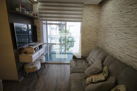 Sala de apartamento à venda com 3 quartos, 60m² em Jardim Sabara, São Paulo