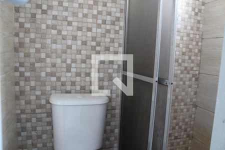 Banheiro de kitnet/studio para alugar com 1 quarto, 40m² em Nova Gerty, São Caetano do Sul