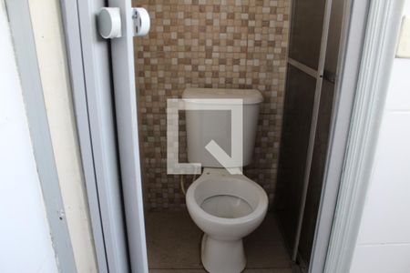 Banheiro de kitnet/studio para alugar com 1 quarto, 40m² em Nova Gerty, São Caetano do Sul