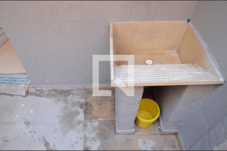Área de Serviço de casa para alugar com 1 quarto, 28m² em Jardim das Flores, Osasco