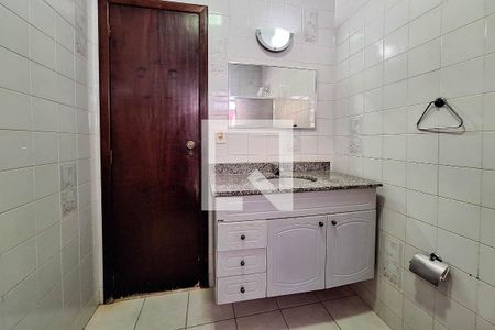 Casa para alugar com 120m², 3 quartos e 3 vagasBanheiro