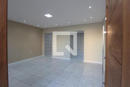 Sala de casa à venda com 2 quartos, 200m² em Harmonia, Canoas