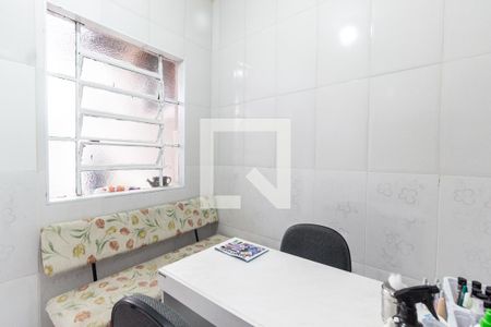 Casa à venda com 210m², 3 quartos e 3 vagasQuarto de serviço casa 2