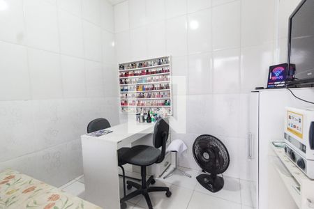 Casa à venda com 210m², 3 quartos e 3 vagasQuarto de serviço - casa 2