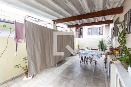 Casa à venda com 210m², 3 quartos e 3 vagasQuintal - casa 1