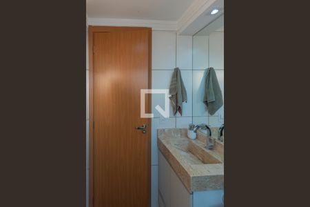 Apartamento à venda com 43m², 2 quartos e 1 vaga Apartamento à venda com 43m², 2 quartos e 1 vagaBanheiro