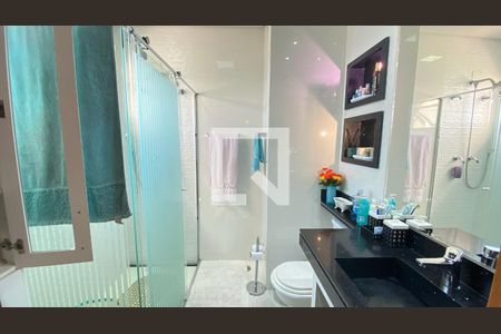 Apartamento à venda com 186m², 4 quartos e 3 vagasBanheiro Suíte 