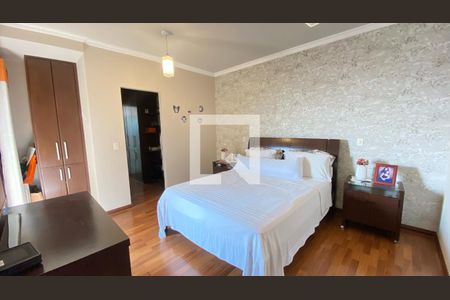 Apartamento à venda com 186m², 4 quartos e 3 vagasSuíte 