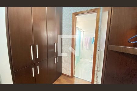 Apartamento à venda com 186m², 4 quartos e 3 vagasCloset Suíte 
