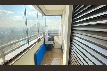 Apartamento à venda com 186m², 4 quartos e 3 vagasVaranda Suíte 