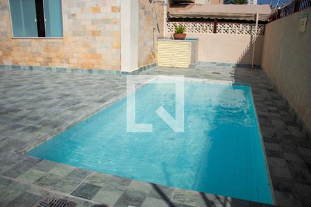 Apartamento à venda com 96m², 3 quartos e 2 vagas Apartamento à venda com 96m², 3 quartos e 2 vagasÁrea comum - Piscina