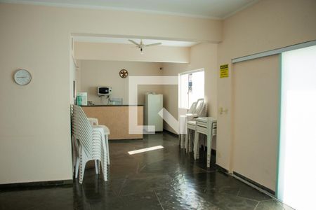 Apartamento à venda com 96m², 3 quartos e 2 vagas Apartamento à venda com 96m², 3 quartos e 2 vagasÁrea comum - Salão de festas
