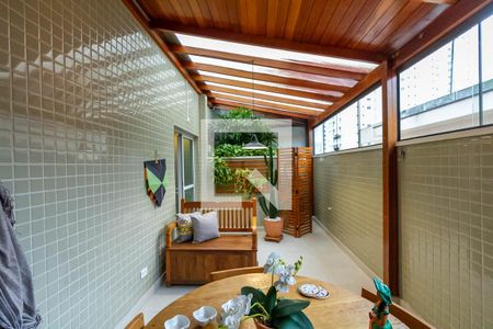 Apartamento à venda com 138m², 3 quartos e 2 vagas Apartamento à venda com 138m², 3 quartos e 2 vagasVaranda 2